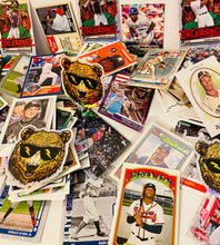 Load image into Gallery viewer, HANK AARON RONALD ACUNA JR. ROBERTO CLEMENTE FREDDIE FREEMAN VLADIMIR GUERRERO JR. KEN GRIFFEY JR. BRYCE HARPER BO JACKSON DEREK JETER CHIPPER JONES SANDY KOUFAX GREG MADDUX WILLIE MAYS MARK MCGWIRE CAL RIPKEN JR. LUIS ROBERT PETE ROSE BABE RUTH NOLAN RYAN FERNANDO TATIS JR. FRANK THOMAS 